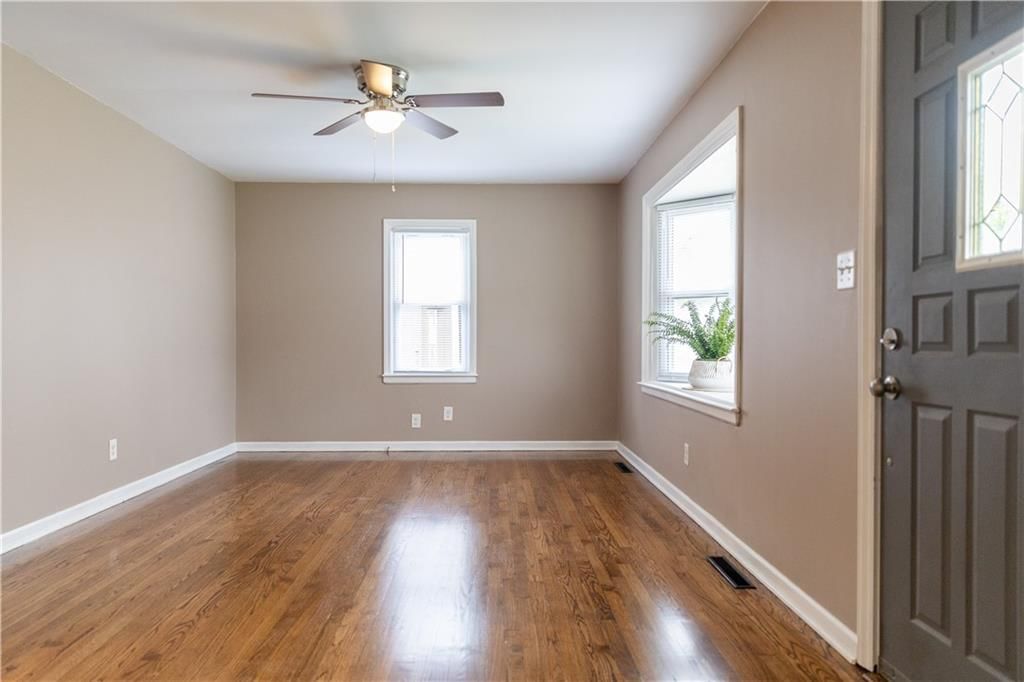 1713 N Dodgion Avenue — photo 4