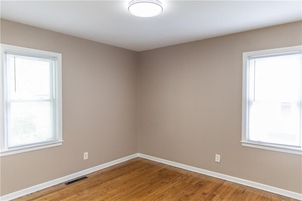 1713 N Dodgion Avenue — photo 11