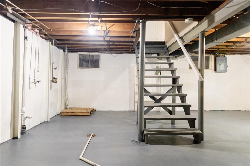 1713 N Dodgion Avenue — photo 15