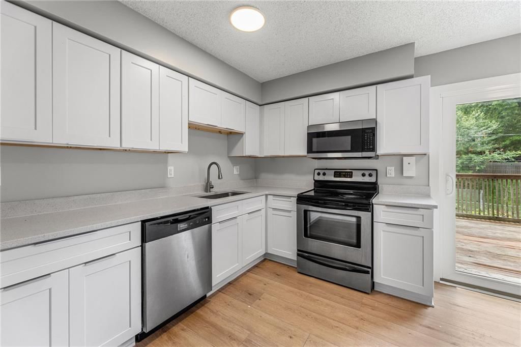 10011 W 52ND Street — photo 8
