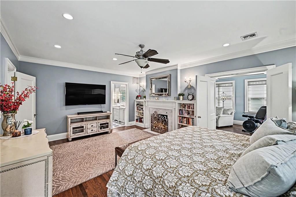 1246 W 59th Street — photo 22