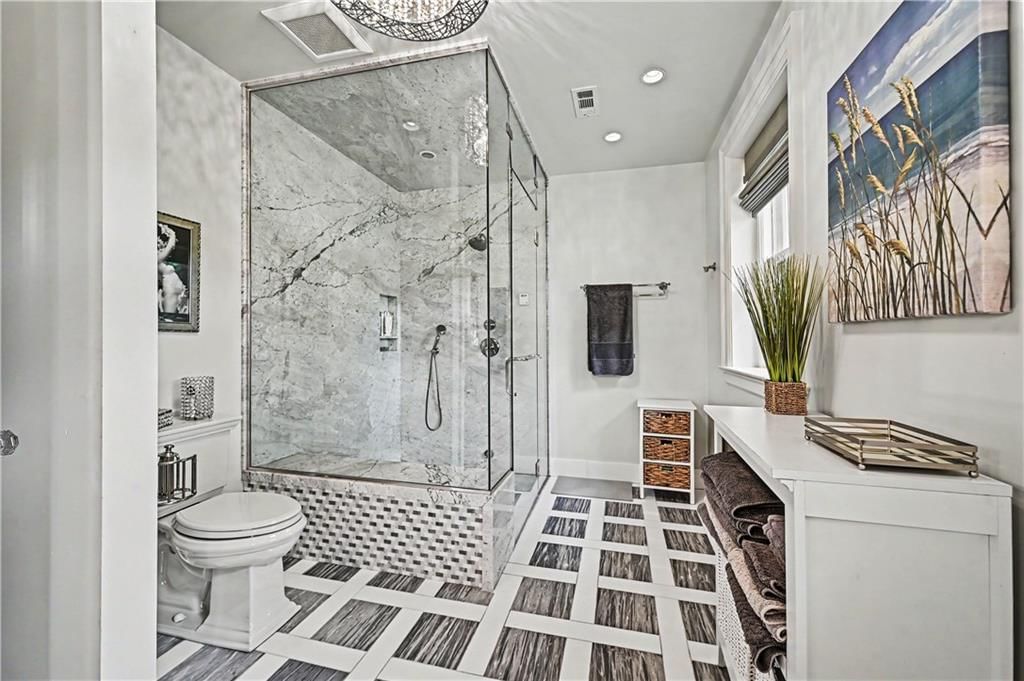 1246 W 59th Street — photo 25