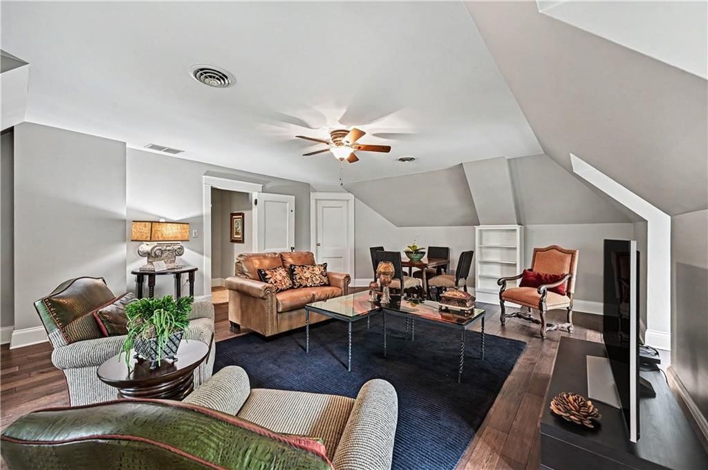 1246 W 59th Street — photo 37