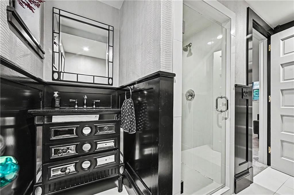 1246 W 59th Street — photo 43