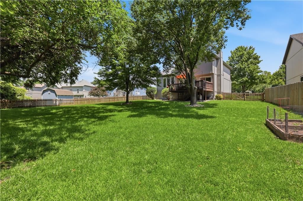 12602 S Clinton Court — photo 33