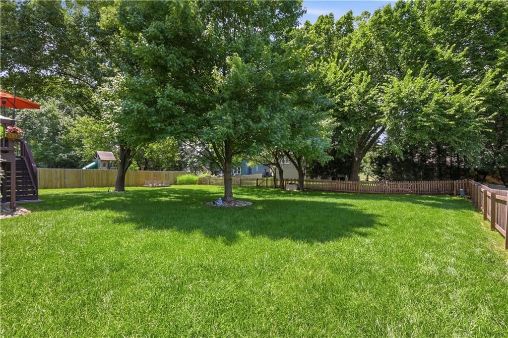 12602 S Clinton Court — photo 34