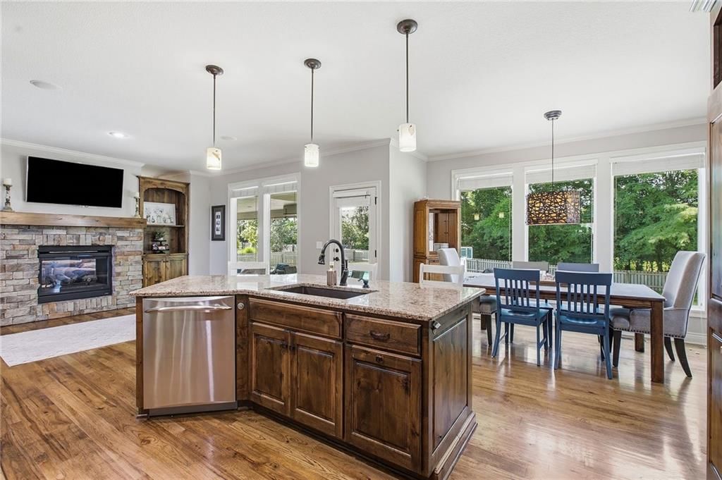 1625 NE Shadow Valley Drive — photo 10
