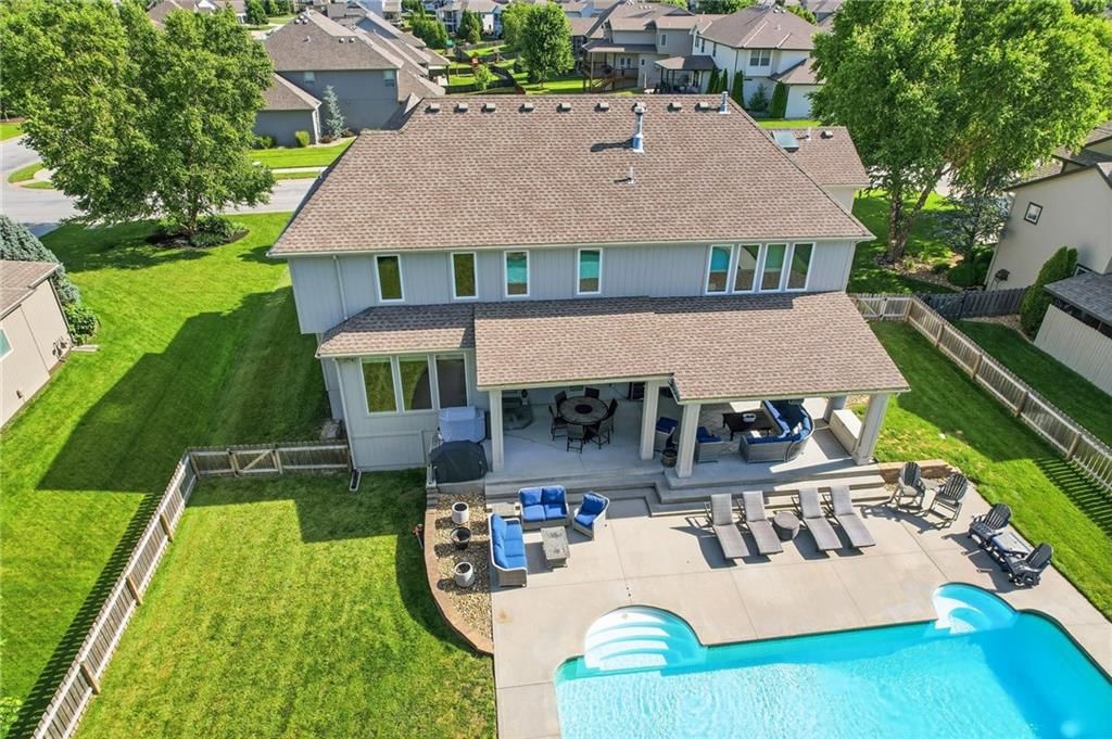 1625 NE Shadow Valley Drive — photo 34