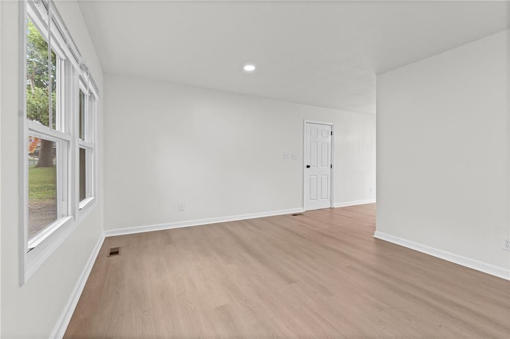 1828 Brook Street — photo 2