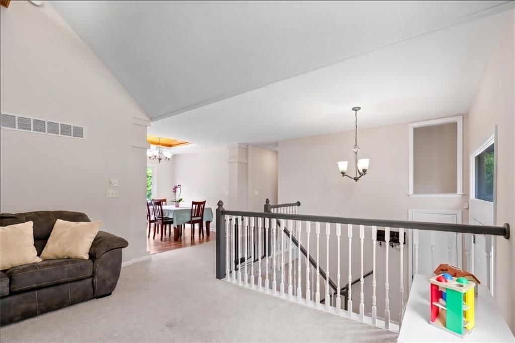 808 SW Daney Drive — photo 5