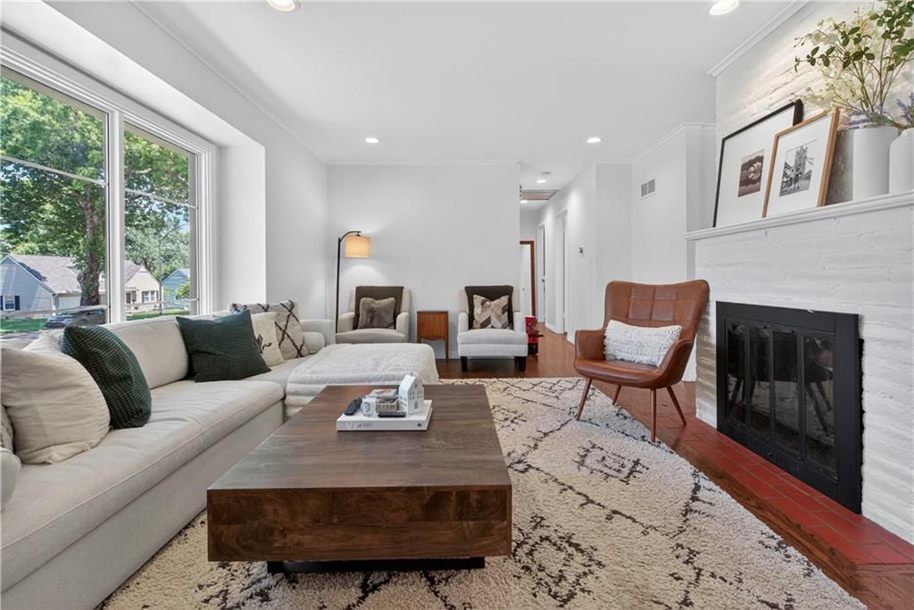 5715 W 78th Terrace — photo 9