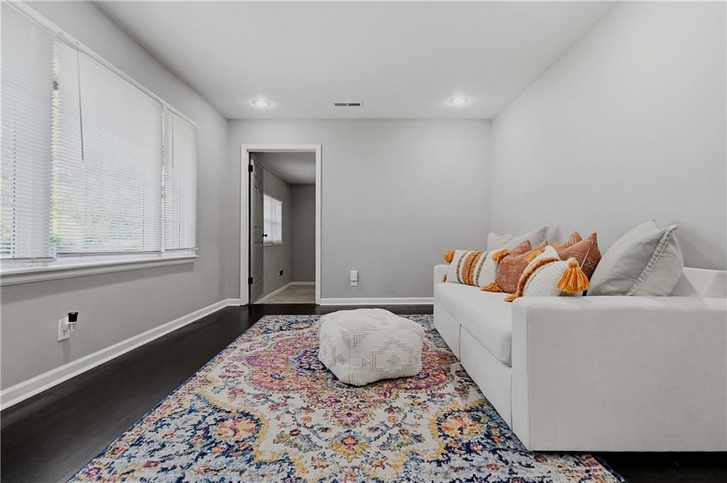 10515 Palmer Avenue — photo 5