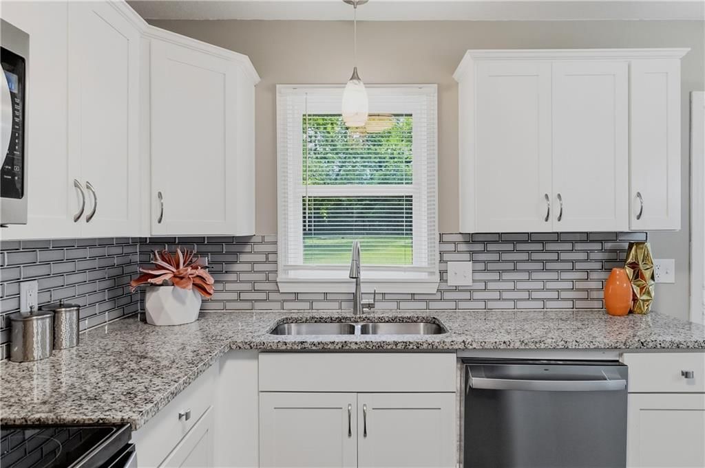 10515 Palmer Avenue — photo 8