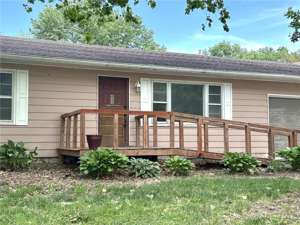 1618 E Glenn Drive — photo 4