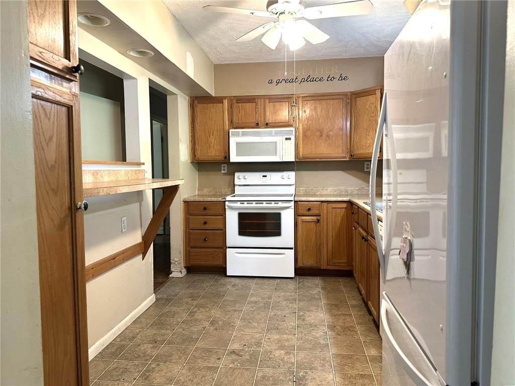 1618 E Glenn Drive — photo 10