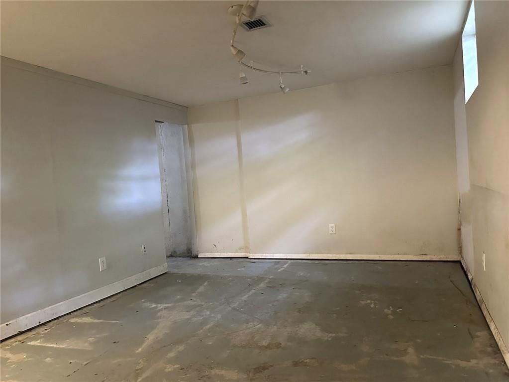 1618 E Glenn Drive — photo 24