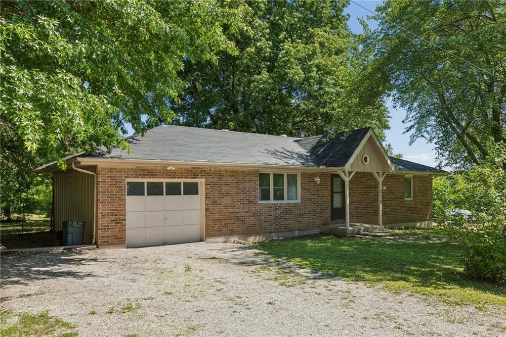106 Peach Tree Lane — photo 2