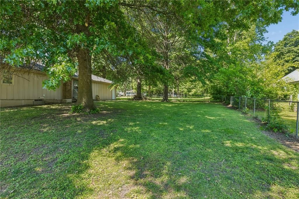 106 Peach Tree Lane — photo 25