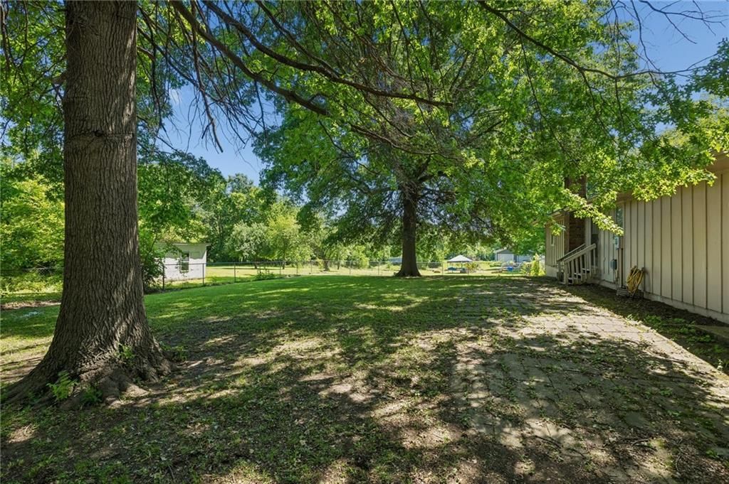106 Peach Tree Lane — photo 27
