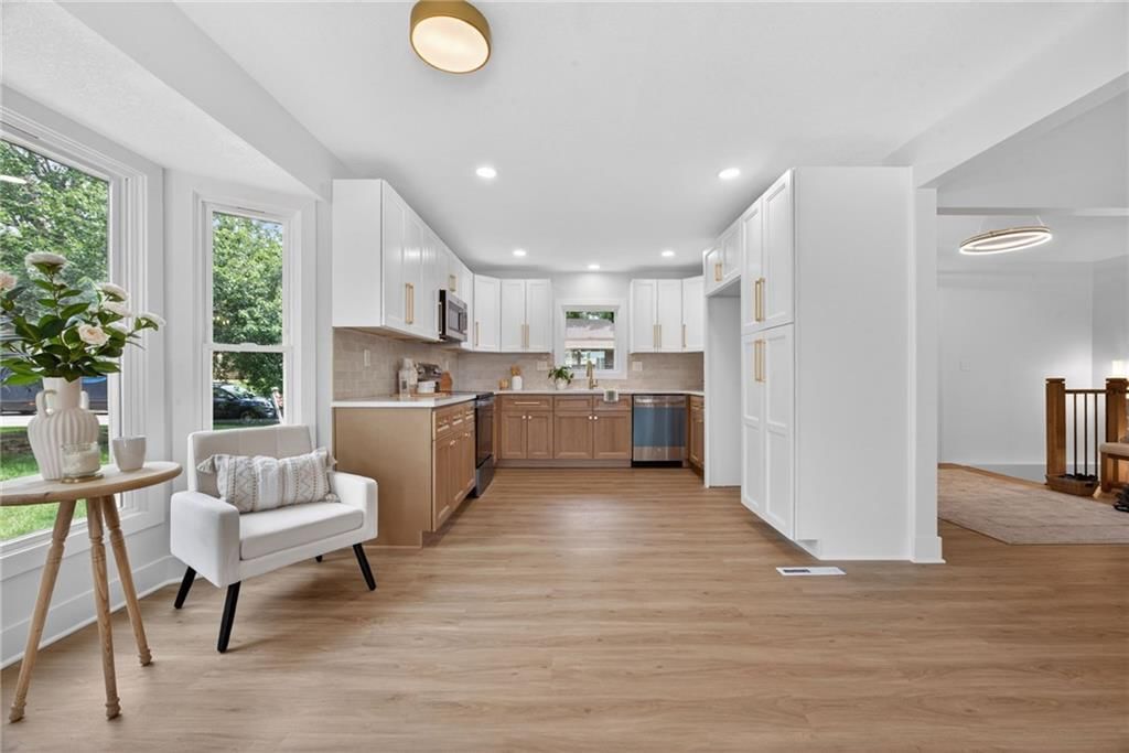 608 SW Montgomery Street — photo 10