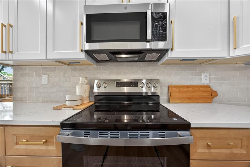 608 SW Montgomery Street — photo 15