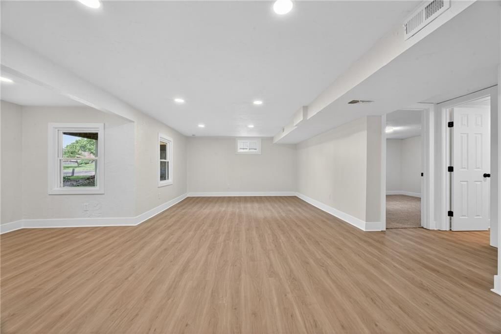 608 SW Montgomery Street — photo 33