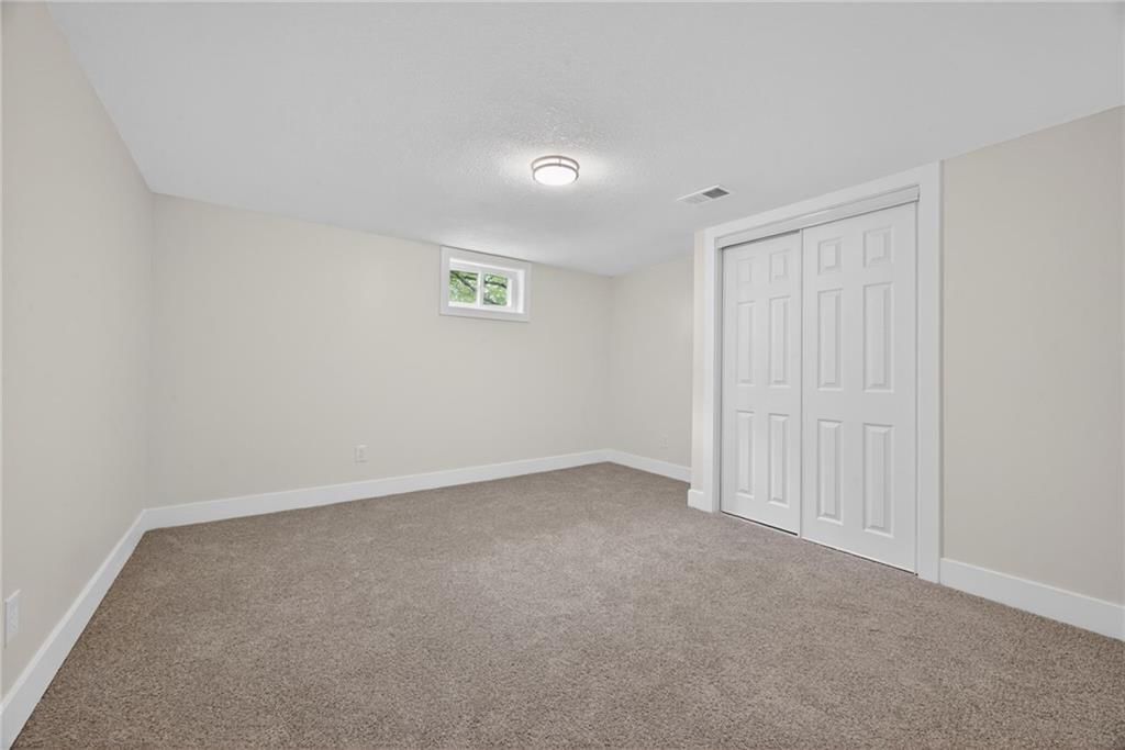 608 SW Montgomery Street — photo 35