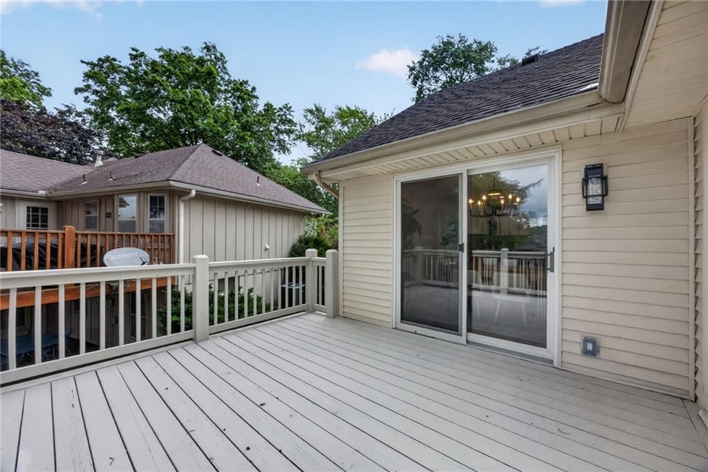 608 SW Montgomery Street — photo 37