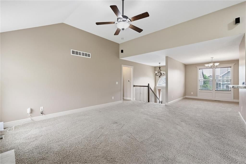 11208 N Manchester Avenue — photo 10