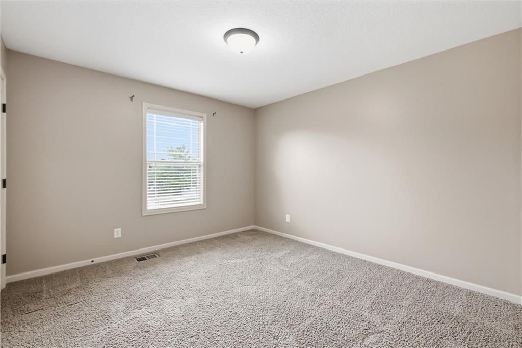 11208 N Manchester Avenue — photo 30