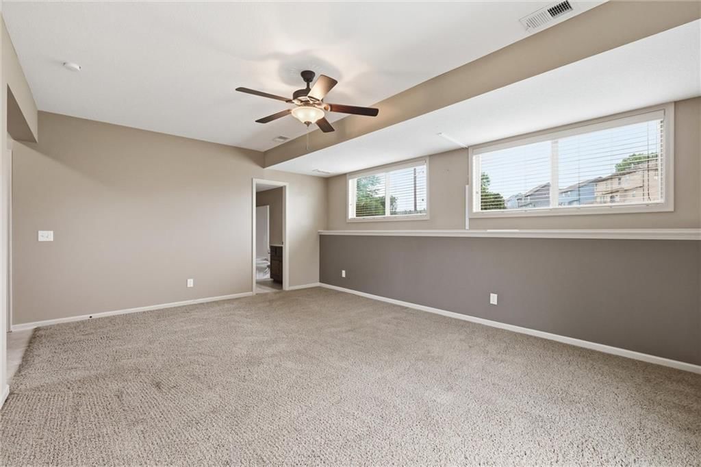 11208 N Manchester Avenue — photo 36