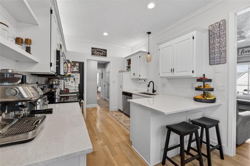 212 S Tremont Street — photo 11