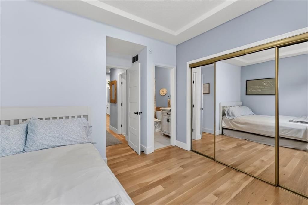 212 S Tremont Street — photo 17