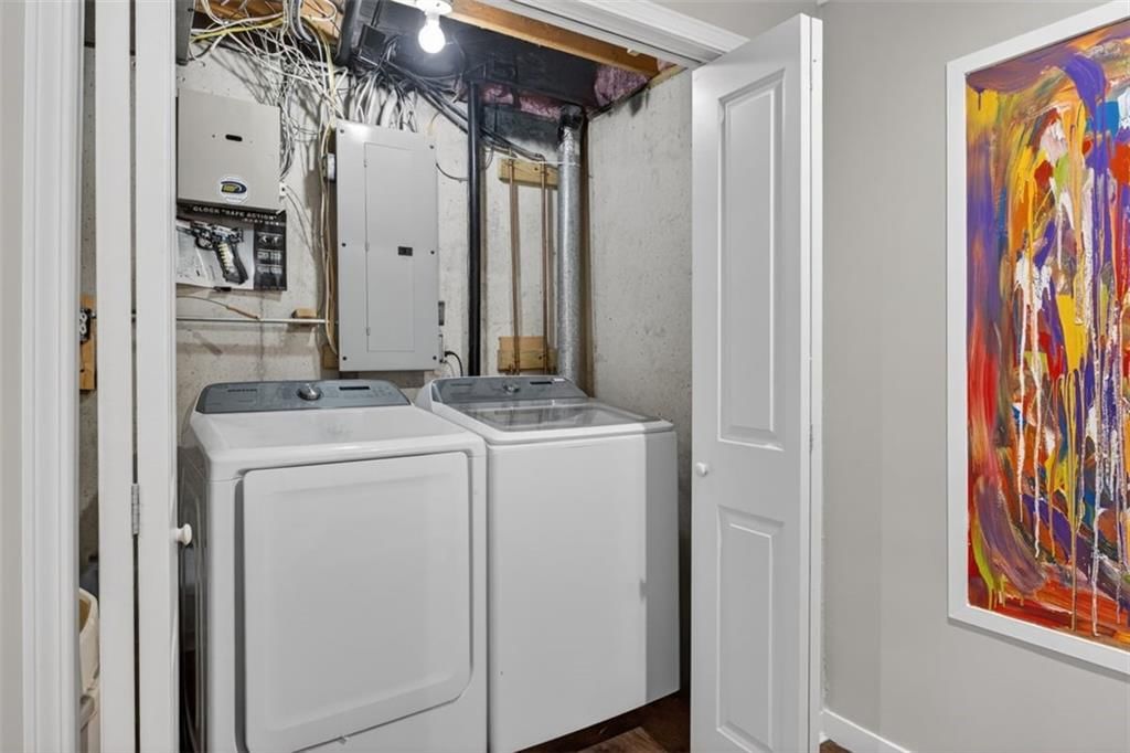 212 S Tremont Street — photo 25