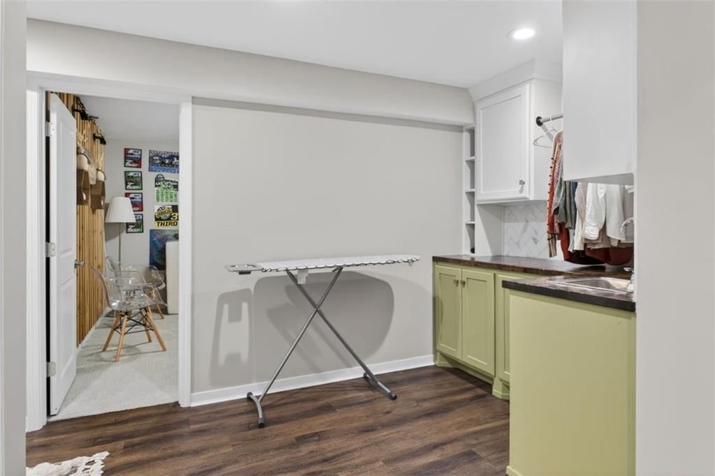 212 S Tremont Street — photo 26