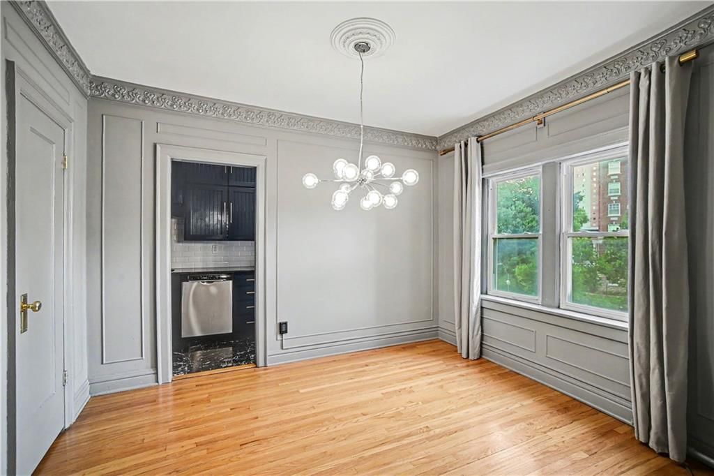 311 E Emanuel Cleaver Boulevard — photo 8