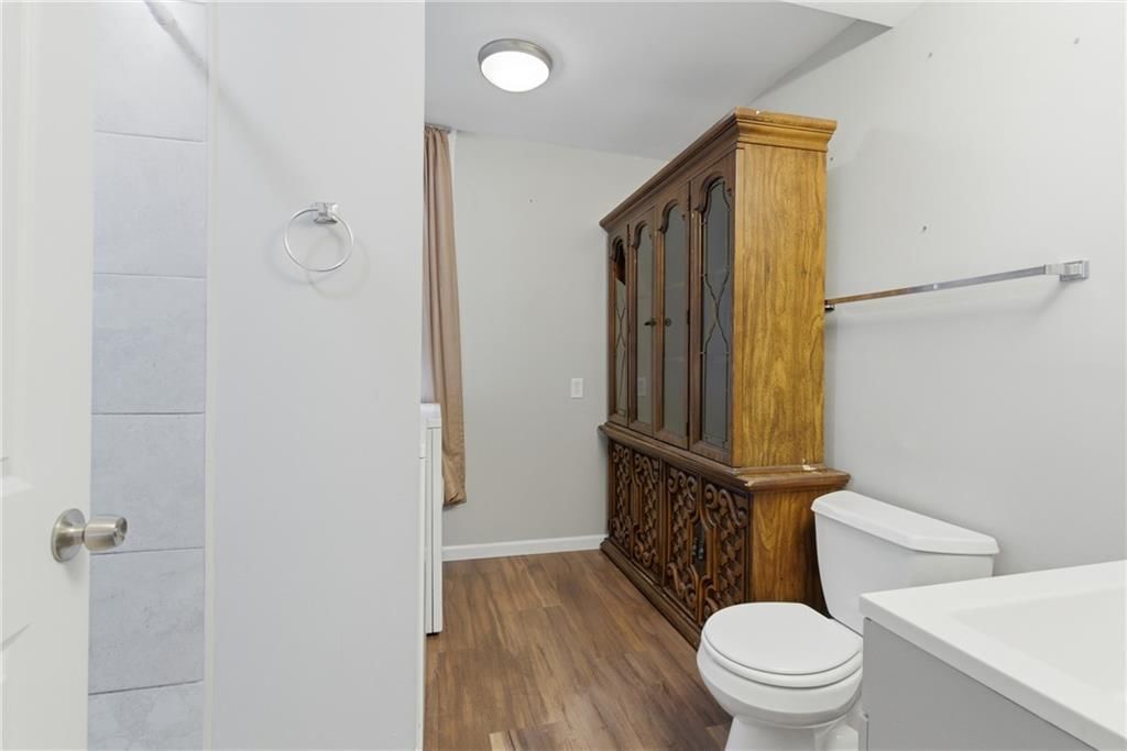 932 Dakota Street — photo 16