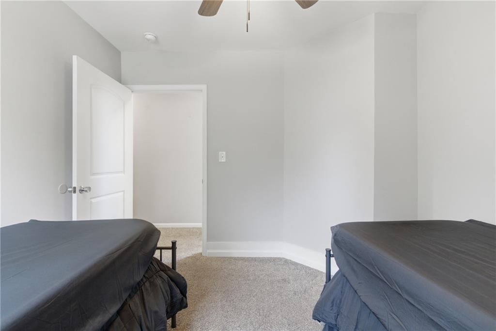 932 Dakota Street — photo 25
