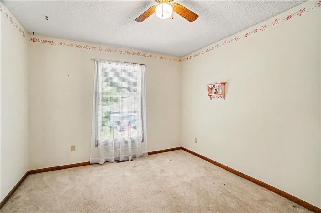 916 NW Heatherwood Drive — photo 13