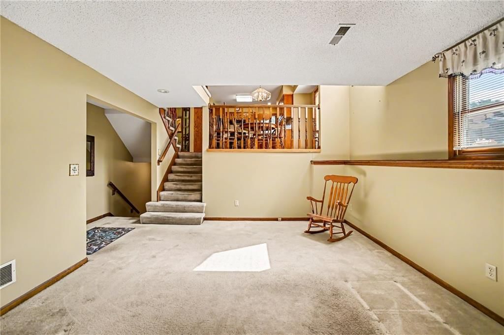 916 NW Heatherwood Drive — photo 21