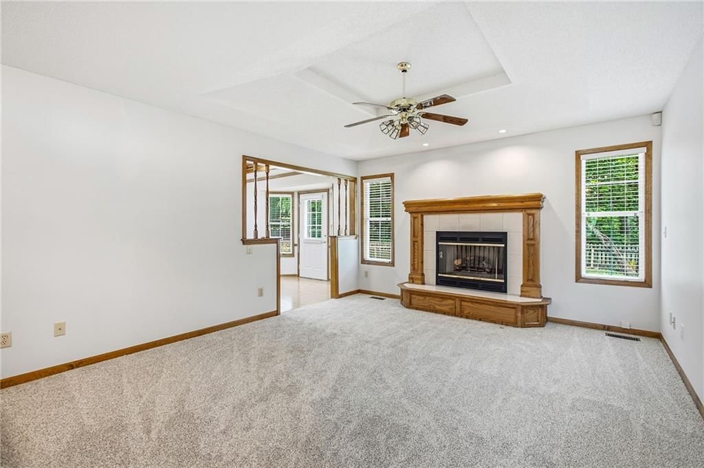102 W Sierra Drive — photo 11