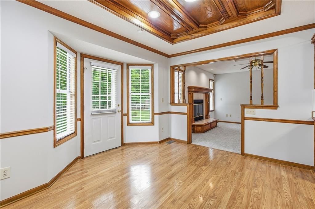 102 W Sierra Drive — photo 16