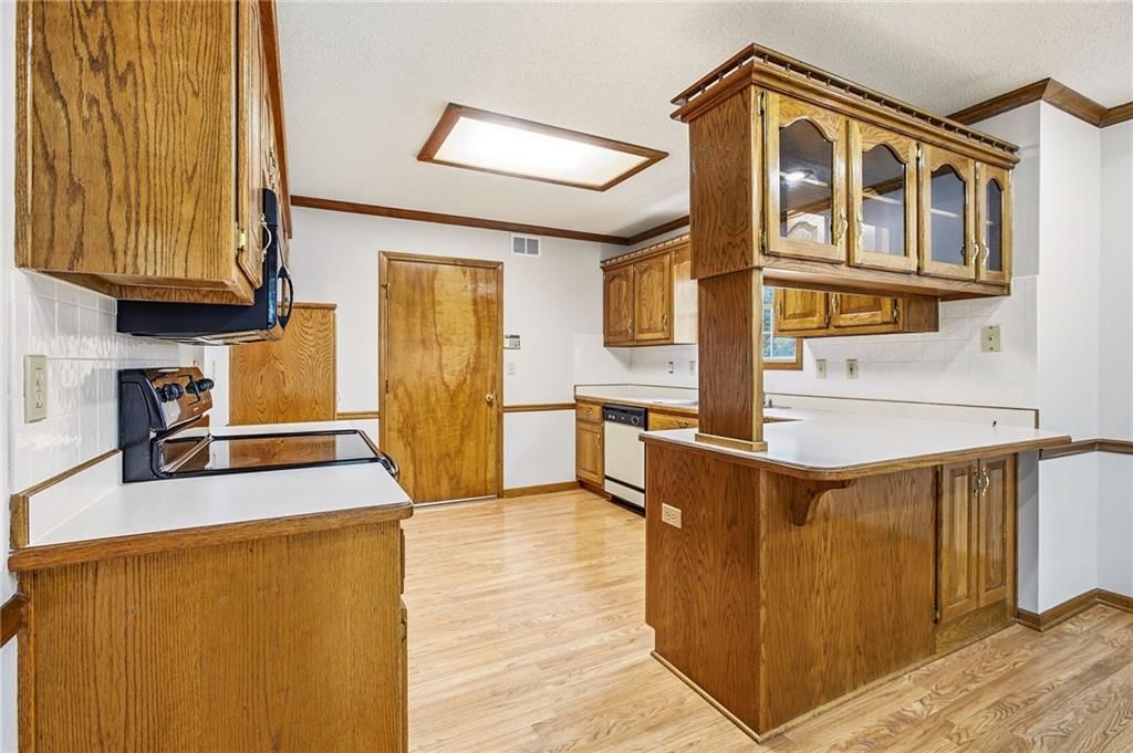 102 W Sierra Drive — photo 18