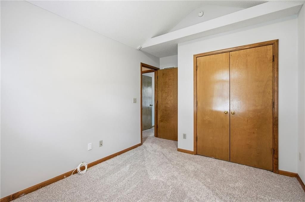 102 W Sierra Drive — photo 34