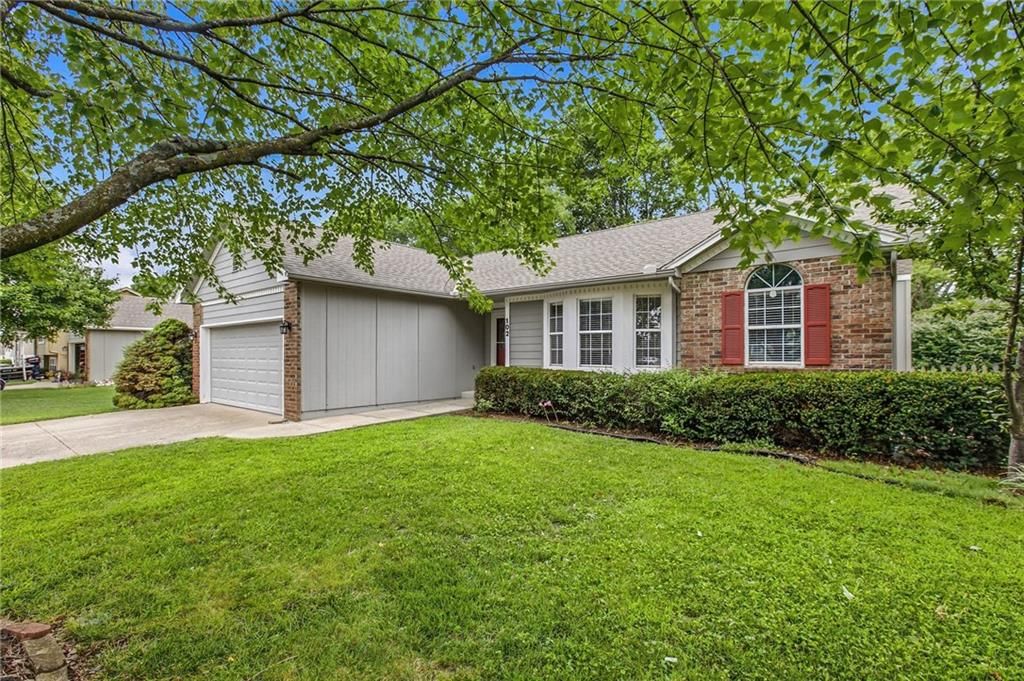 102 W Sierra Drive — photo 38