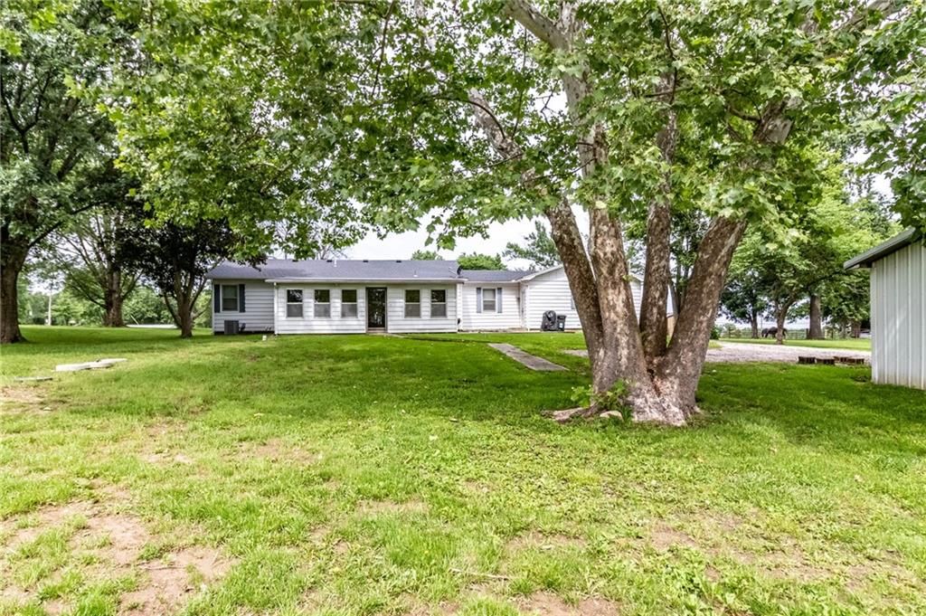 237 NW 21 Road — photo 9