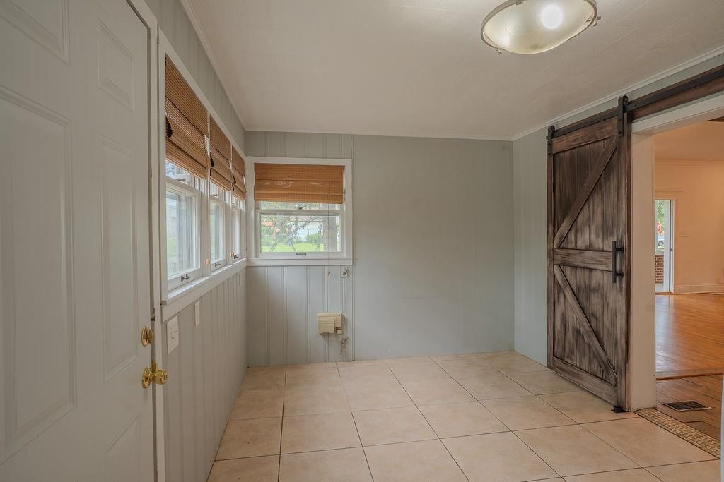235 S Minnesota Avenue — photo 11