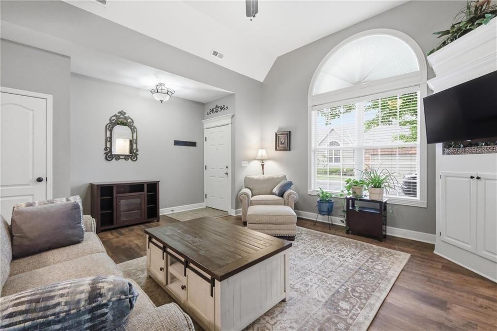 15624 W 61st Street — photo 5
