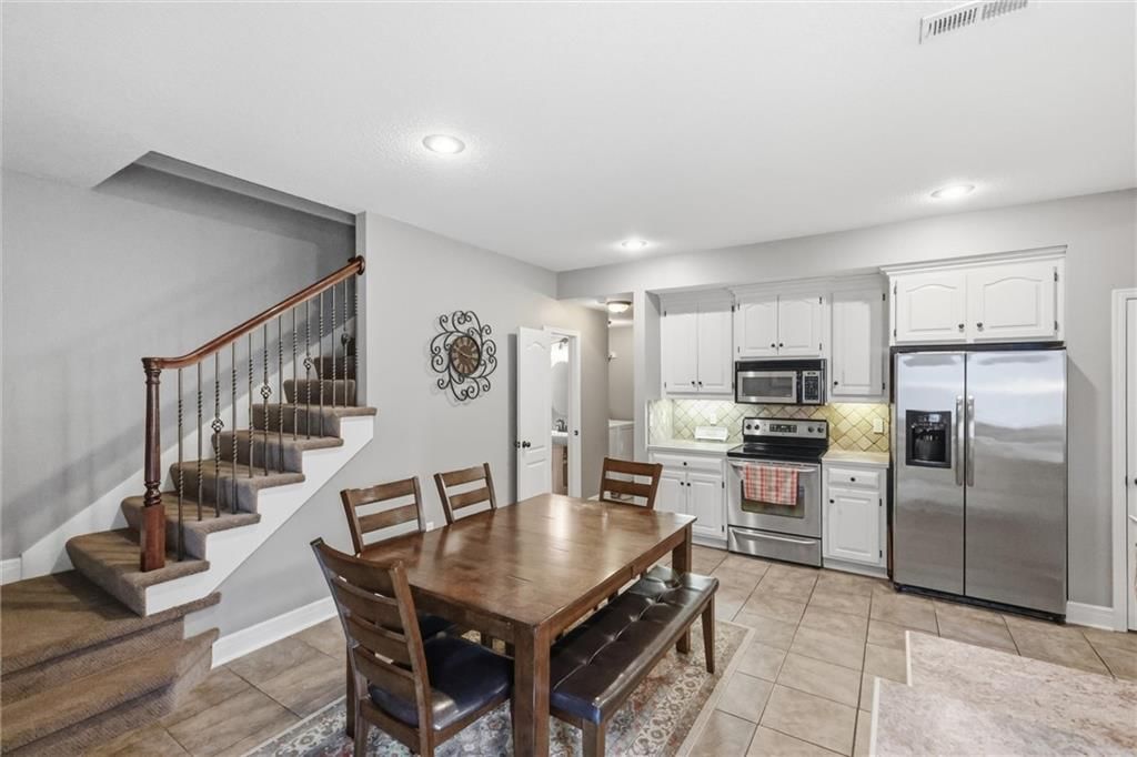15624 W 61st Street — photo 11