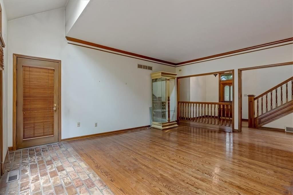 10263 Garnett Street — photo 7